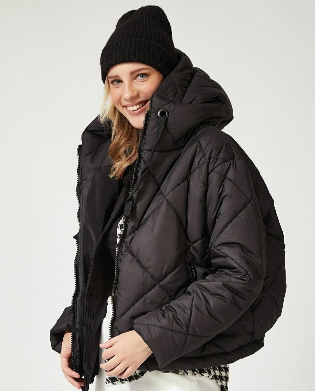 Шушляково яке с джобове и качулка